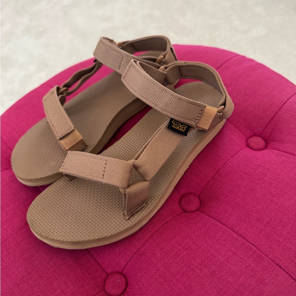 Teva Brown Sandals